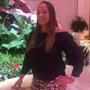 Meet your Posher, Lisa